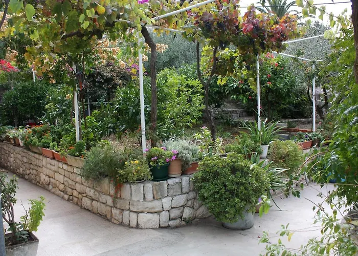 And By The Sea Hvar - 141 3*